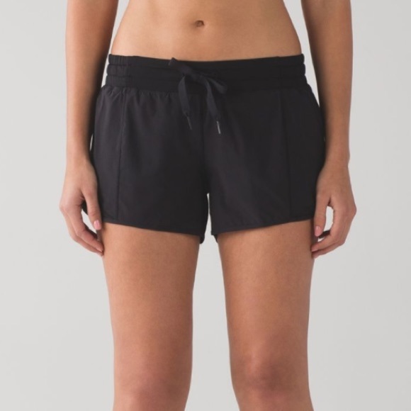 lululemon athletica Pants - Lululemon Hotty Hot Short (Long 4") Black Size 6